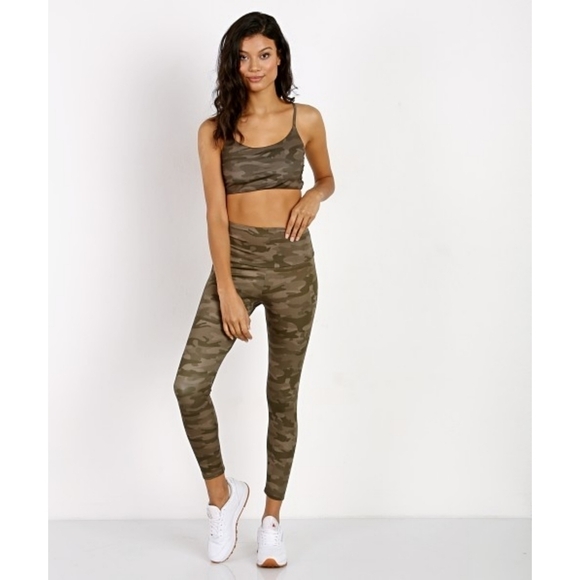 Onzie High Rise Leggings in Moss Camo Size S/M - Picture 1 of 8